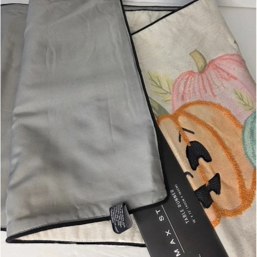 Max‎ Studio Colorful Pastel Pumpkin Table Runner Halloween Decor